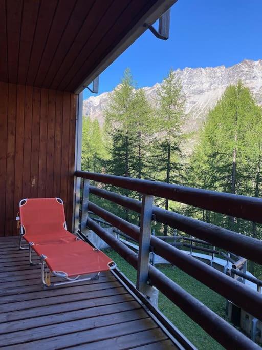 Incantevole Appartamento Stile Chalet Breuil Cervinia Екстериор снимка
